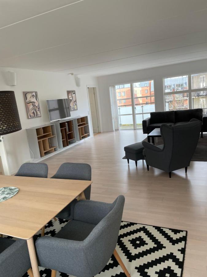 Apartment Lux Apartment, 2 Full Bathrooms, 4th *