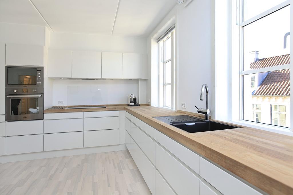 Lux Apartment, 2 Full Bathrooms, 4th *